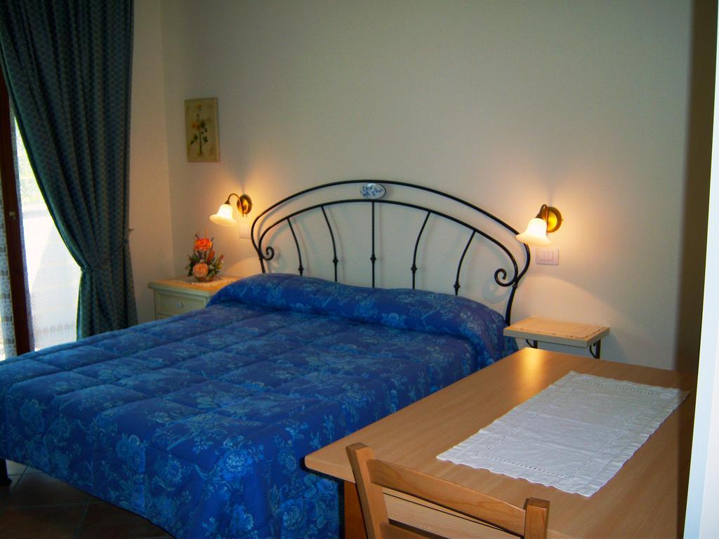 Casa Vacanze Patrizia Montefiore dellʼAso Værelse billede